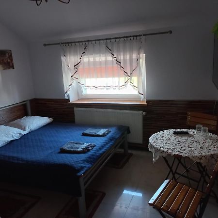 Hotelik Niedzwiadek Radzyn Podlaski Exterior foto