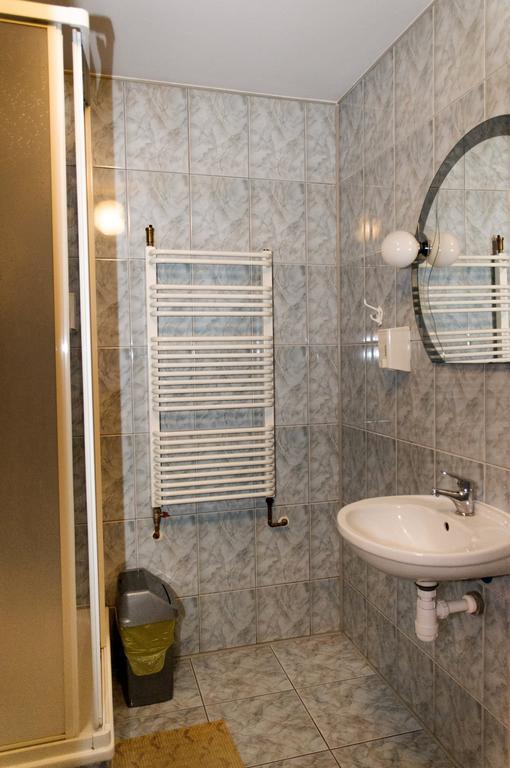 Hotelik Niedzwiadek Radzyn Podlaski Habitación foto