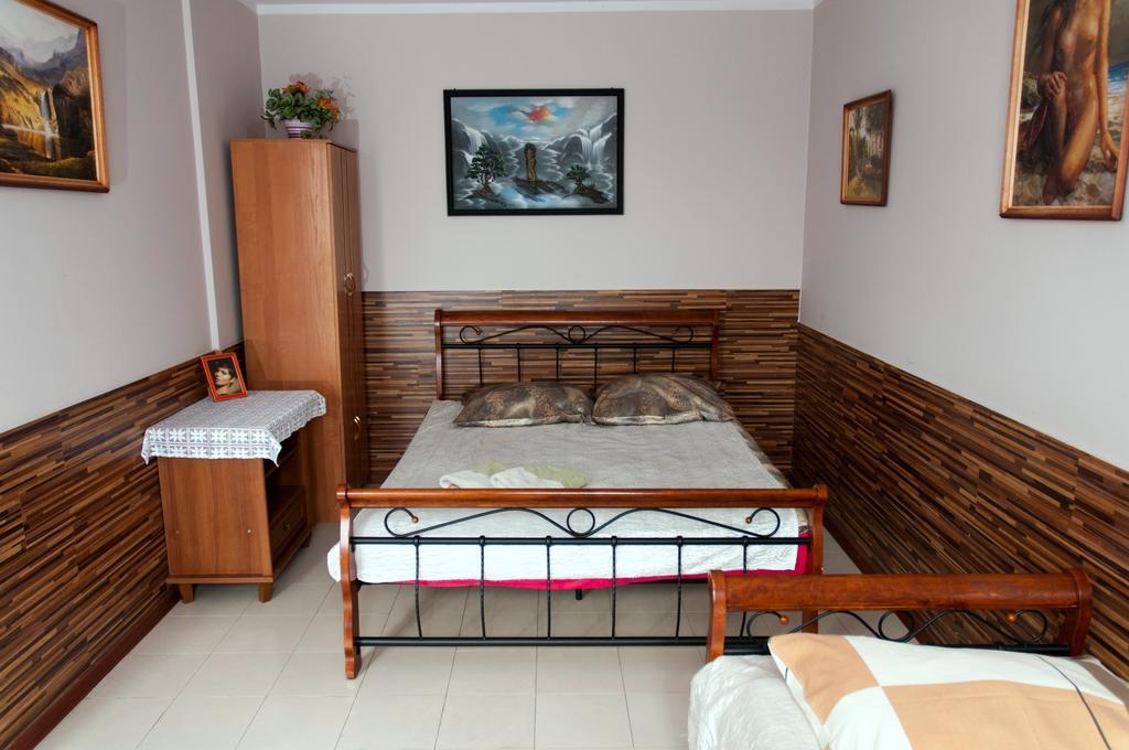 Hotelik Niedzwiadek Radzyn Podlaski Exterior foto