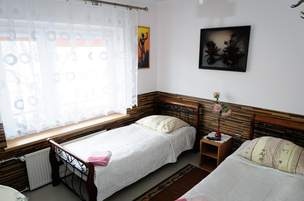Hotelik Niedzwiadek Radzyn Podlaski Habitación foto